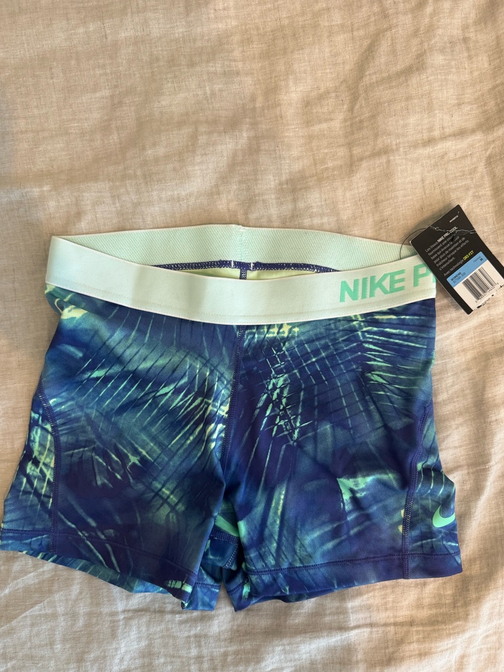 Nike pro brand new with tags